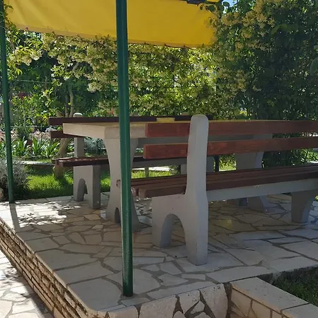 Апартаменты Paradiso Пула